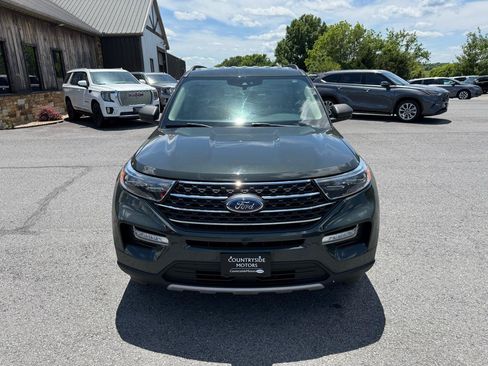 Used 2023 Ford Explorer XLT w/ Equipment Group 202A RWD image 10