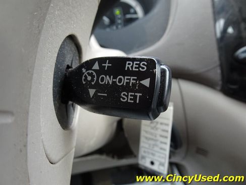Used 2004 Toyota Sienna LE FWD image 24