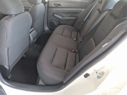 Used 2025 Nissan Altima 2.5 SV FWD image 26