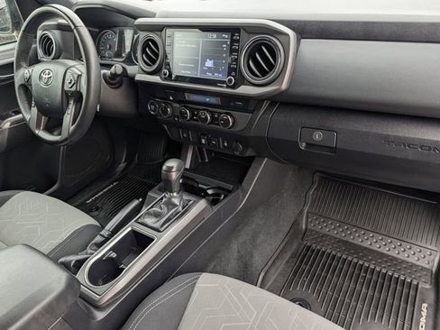 Certified 2023 Toyota Tacoma TRD Off-Road AWD/4WD image 30