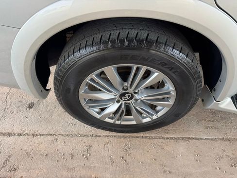 Used 2019 INFINITI QX80 Luxe image 29