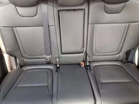 New 2025 Hyundai Tucson Limited image 18