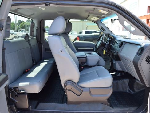 Used 2016 Ford F250 XL image 11