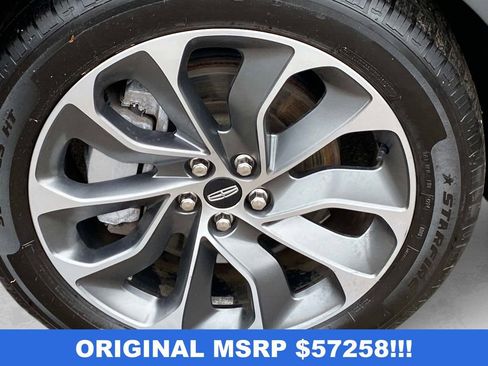 Used 2023 Lincoln Nautilus Reserve AWD/4WD image 27