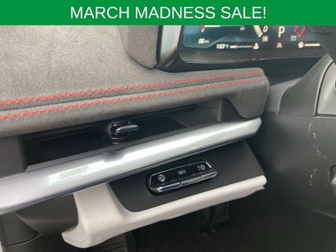 Used 2023 Chevrolet Corvette Stingray Premium Conv w/ Z51 Performance Package image 19