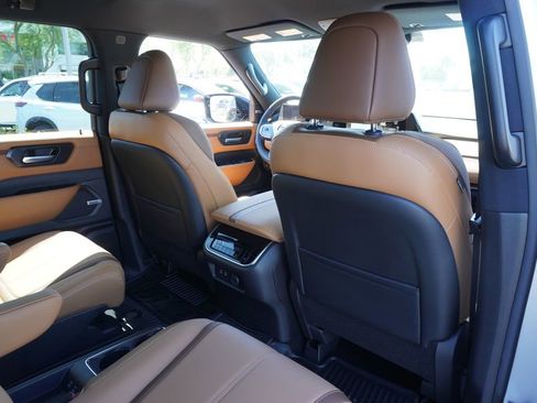 New 2025 Nissan Armada SL w/ Captain's Chari Seat Package image 11