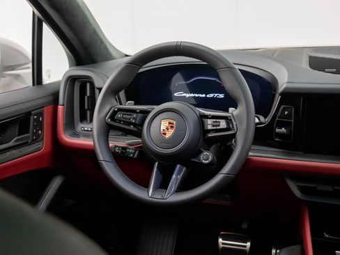 New 2026 Porsche Cayenne GTS image 12