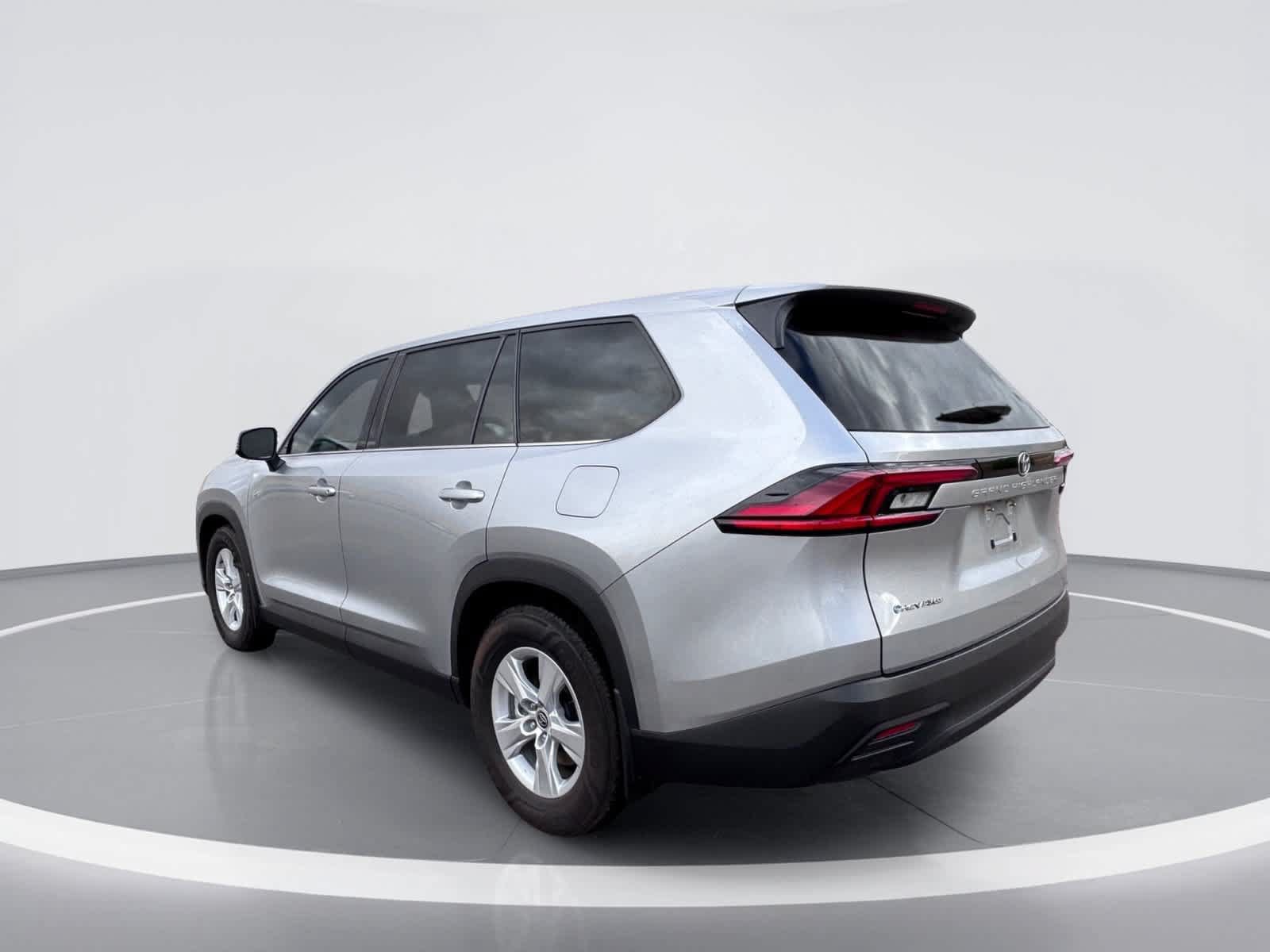 Used 2026 Toyota Grand Highlander AWD Hybrid image 4