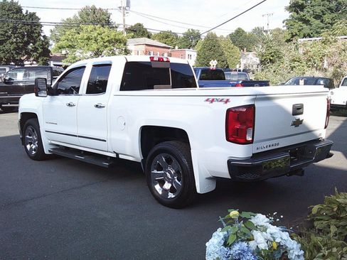 Used 2017 Chevrolet Silverado 1500 LTZ AWD/4WD image 4