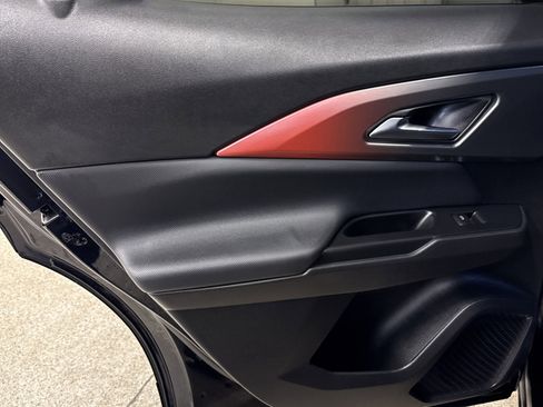 Used 2024 Chevrolet Equinox EV RS image 9