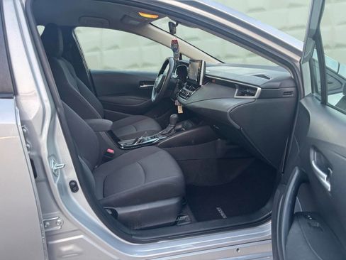 Used 2021 Toyota Corolla LE image 13