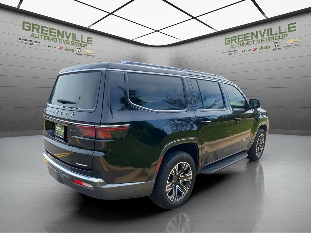 Used 2022 Jeep Wagoneer Series III w/ Flexible Seating Group RWD image 5