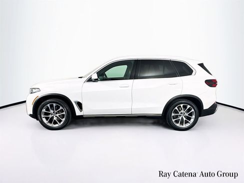 Used 2024 BMW X5 xDrive40i w/ Premium Package AWD/4WD image 4