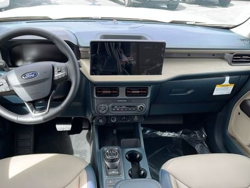 Used 2025 Ford Maverick Lariat AWD/4WD image 24