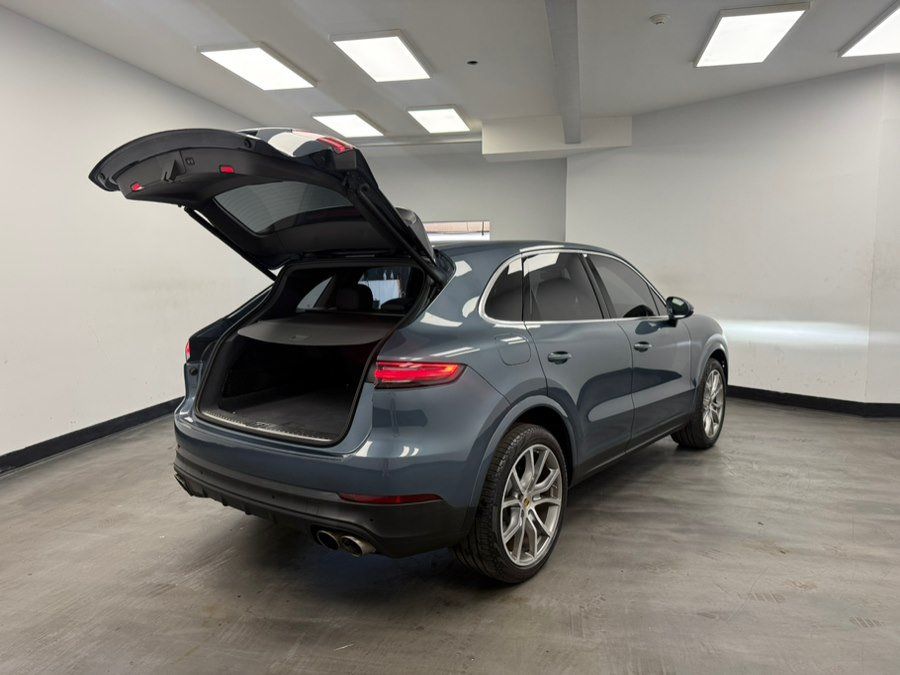 Used 2019 Porsche Cayenne S w/ Premium Plus Package AWD/4WD image 89