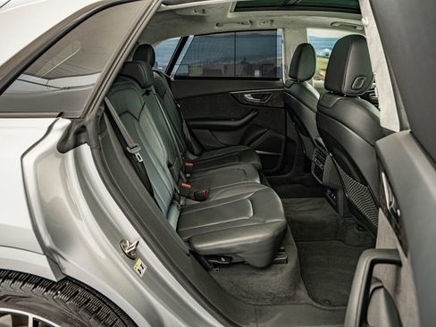 Used 2019 Audi Q8 Prestige AWD/4WD image 34