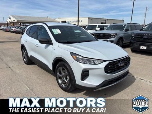 Used 2025 Ford Escape ST-Line FWD image 4