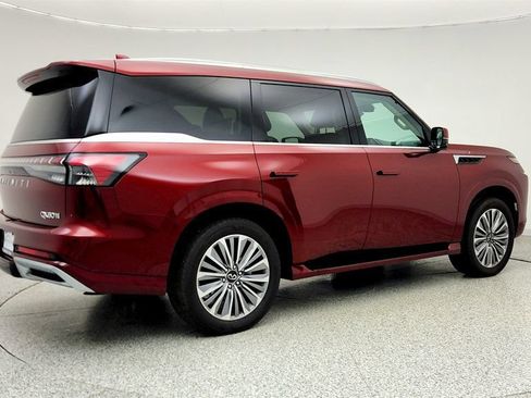 Used 2026 INFINITI QX80 Sensory AWD/4WD image 5