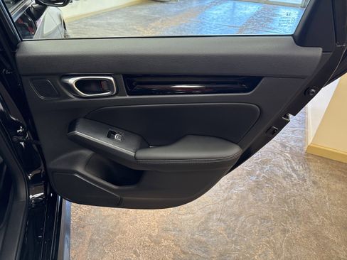 Used 2022 Honda Civic Touring image 20