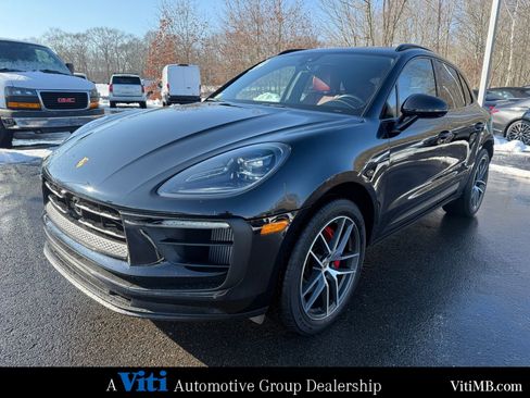 Used 2024 Porsche Macan S image 4