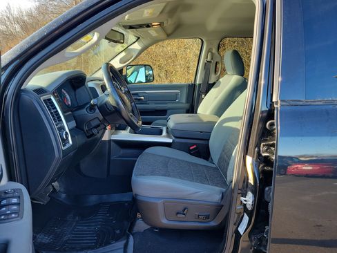 Used 2017 RAM 2500 Big Horn w/ Sport Appearance Group image 13
