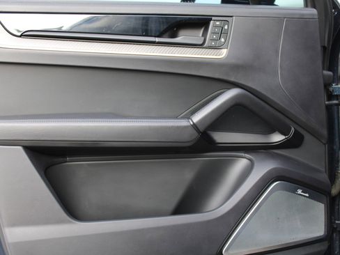 Certified 2024 Porsche Cayenne Turbo GT image 14