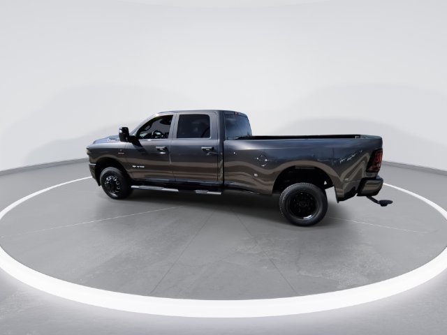 New 2026 RAM 3500 Big Horn AWD/4WD image 5