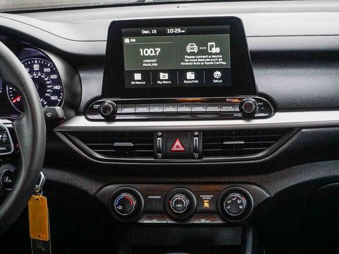 Certified 2021 Kia Forte LXS image 16