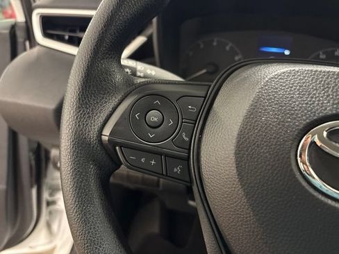 Used 2025 Toyota Corolla LE FWD image 14