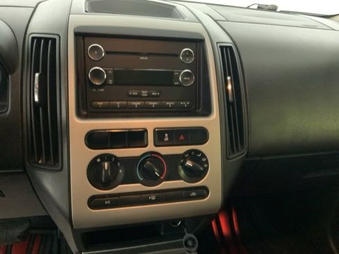 Used 2010 Ford Edge SE image 10