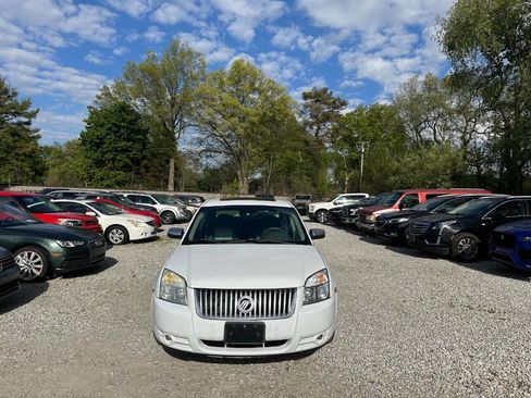 Used 2008 Mercury Sable AWD Sedan image 2