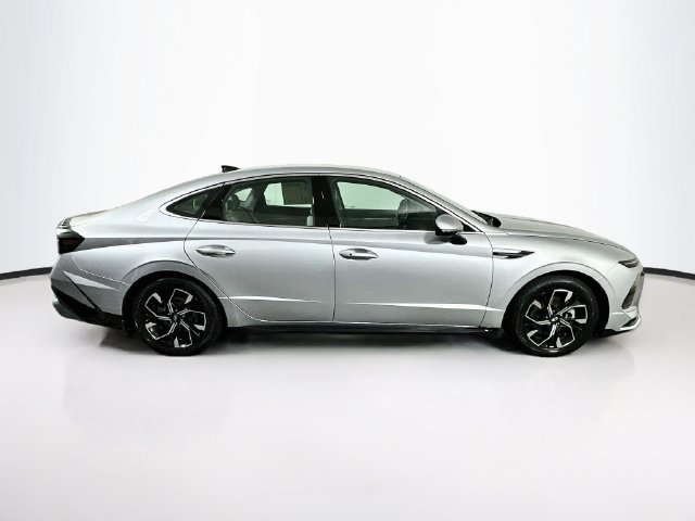 Certified 2024 Hyundai Sonata SEL AWD/4WD image 10