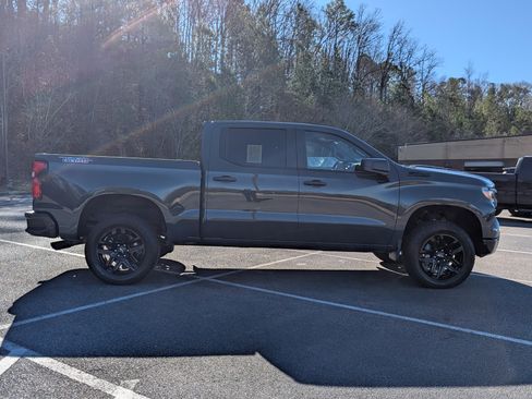 Used 2025 Chevrolet Silverado 1500 Custom Trail Boss w/ Turbomax Blackout Package image 10