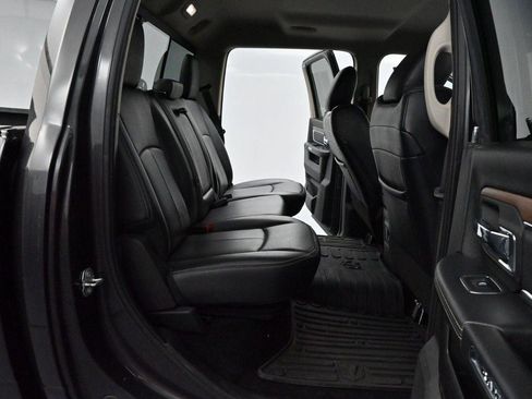 Used 2018 RAM 2500 Laramie AWD/4WD image 29