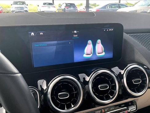Certified 2026 Mercedes-Benz GLA 250 4MATIC image 34