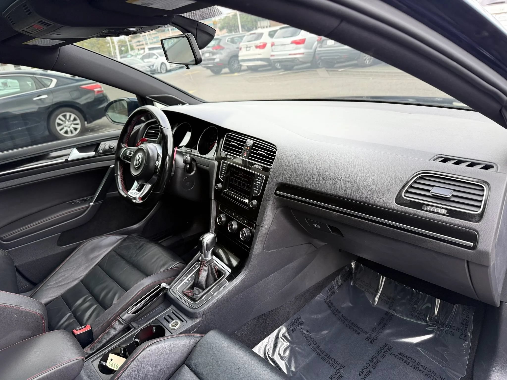 Used 2015 Volkswagen GTI SE FWD image 35