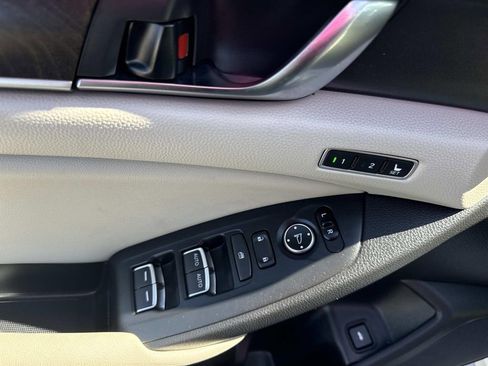 Used 2019 Honda Accord EX-L image 19