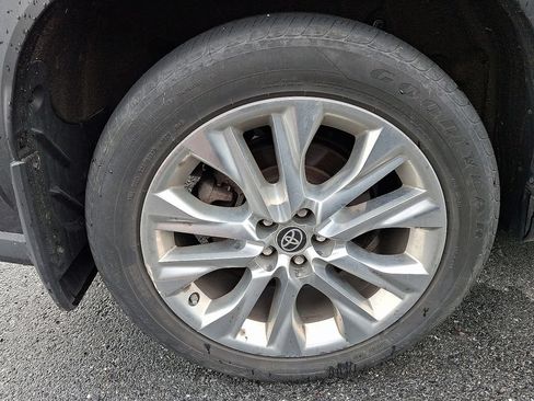 Used 2023 Toyota Highlander Limited AWD/4WD image 8