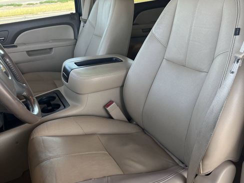 Used 2013 Chevrolet Tahoe LT AWD/4WD image 11