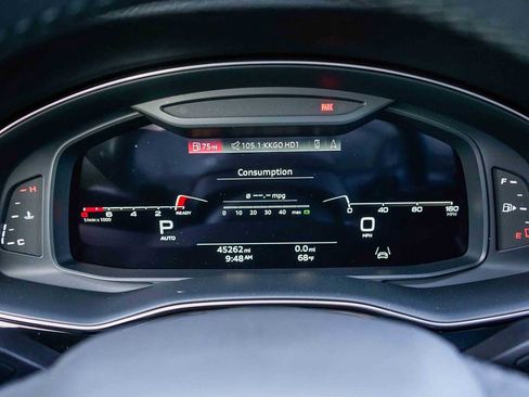 Used 2022 Audi Q7 Premium Plus w/ Premium Plus Package image 25