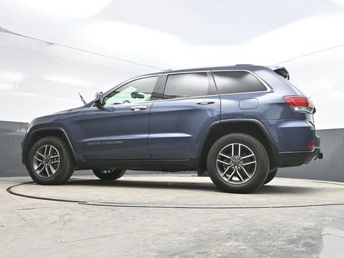 Used 2021 Jeep Grand Cherokee Limited w/ Trailer Tow Group IV image 32