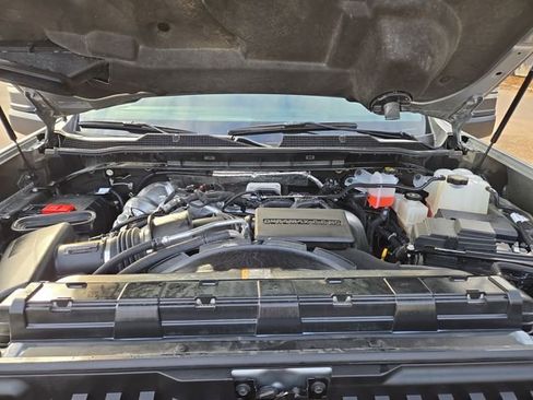 Used 2025 Chevrolet Silverado 3500 LT w/ Convenience Package image 37