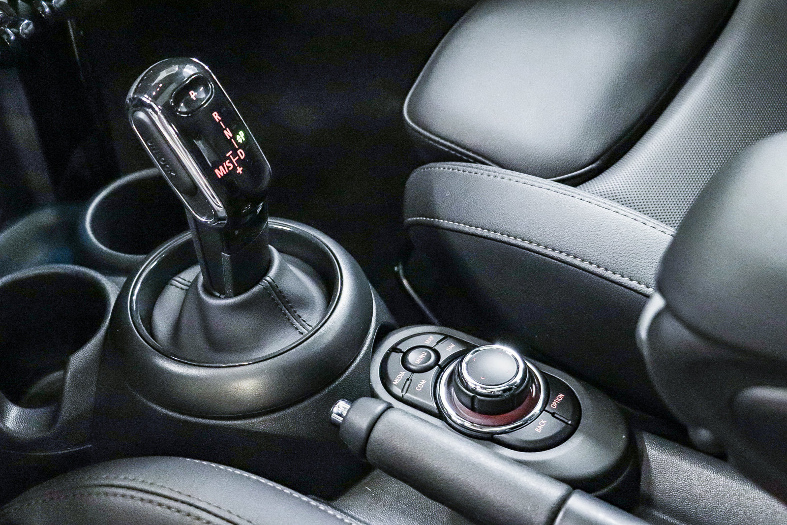 Certified 2024 MINI Cooper S FWD image 18
