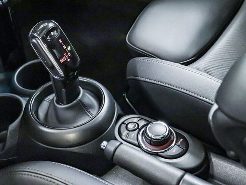 Certified 2024 MINI Cooper S FWD image 18