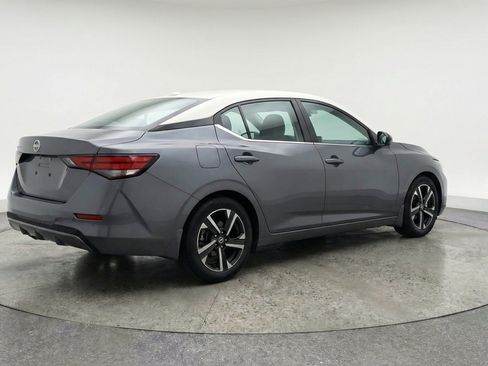 Used 2025 Nissan Sentra SV FWD image 9