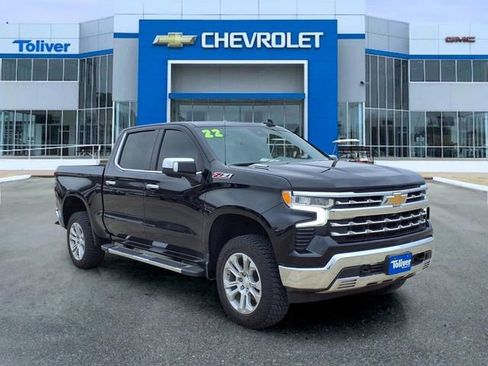 Used 2022 Chevrolet Silverado 1500 LTZ image 2
