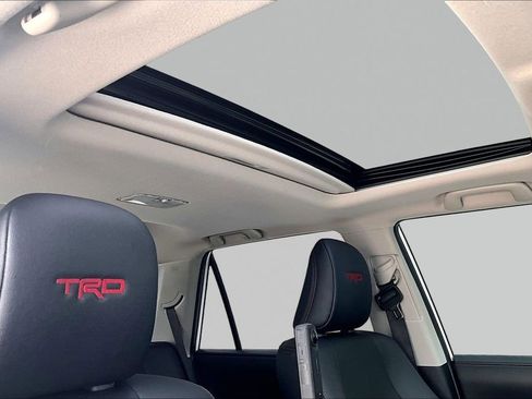 Certified 2024 Toyota 4Runner TRD Off-Road Premium w/ Moonroof Package image 26