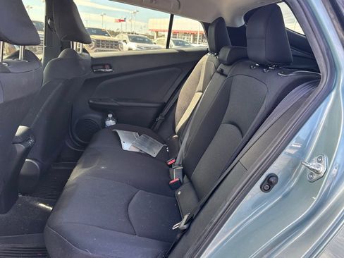 Used 2021 Toyota Prius L Eco image 7