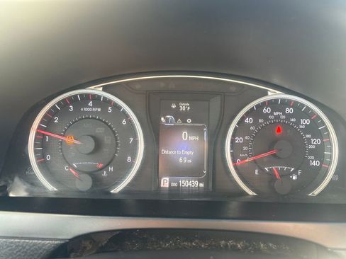 Used 2017 Toyota Camry SE image 20