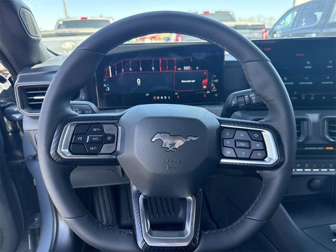 Used 2024 Ford Mustang Coupe image 19